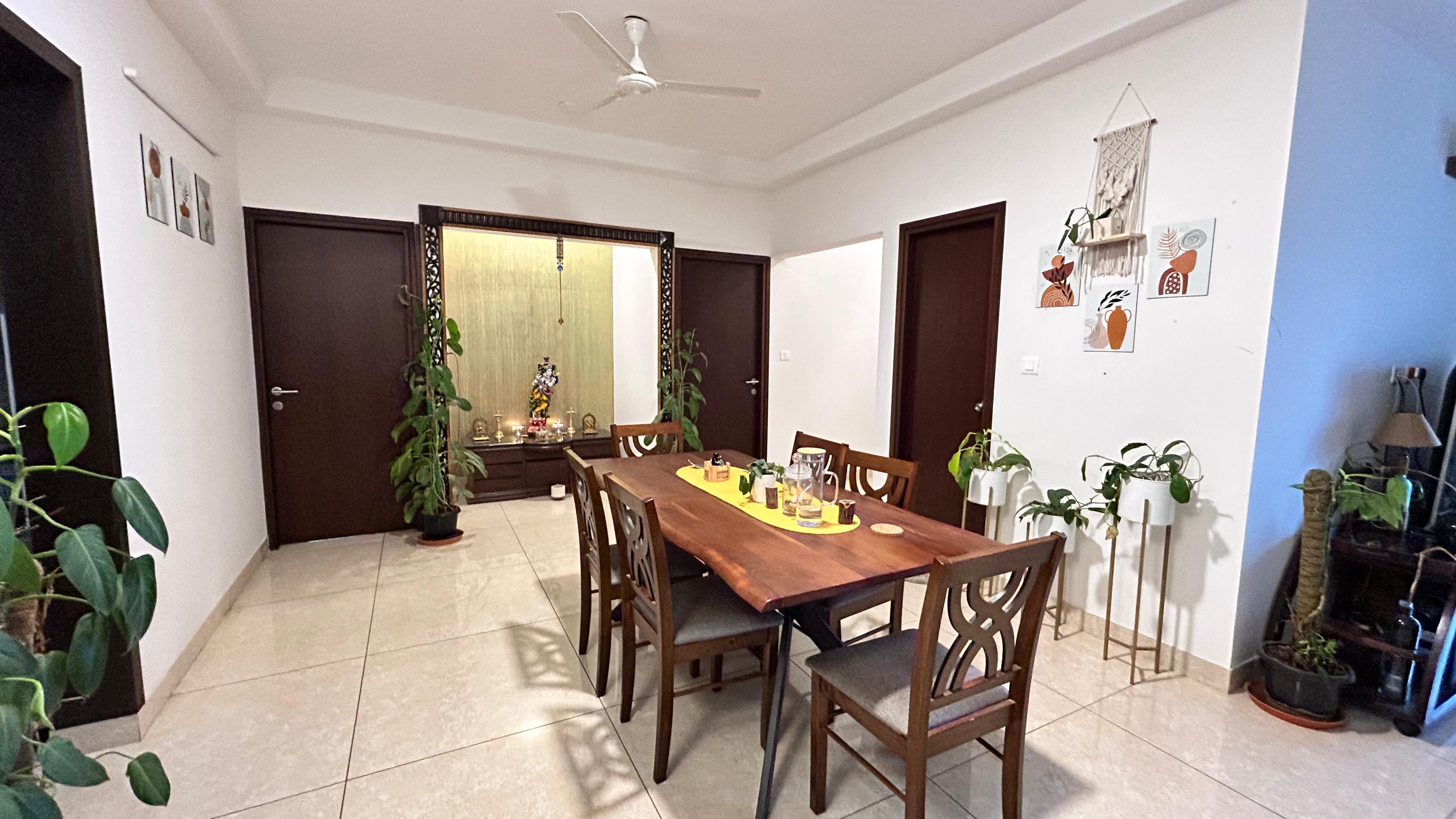 Luxury 4 BHK Apartment - Gated Society 6